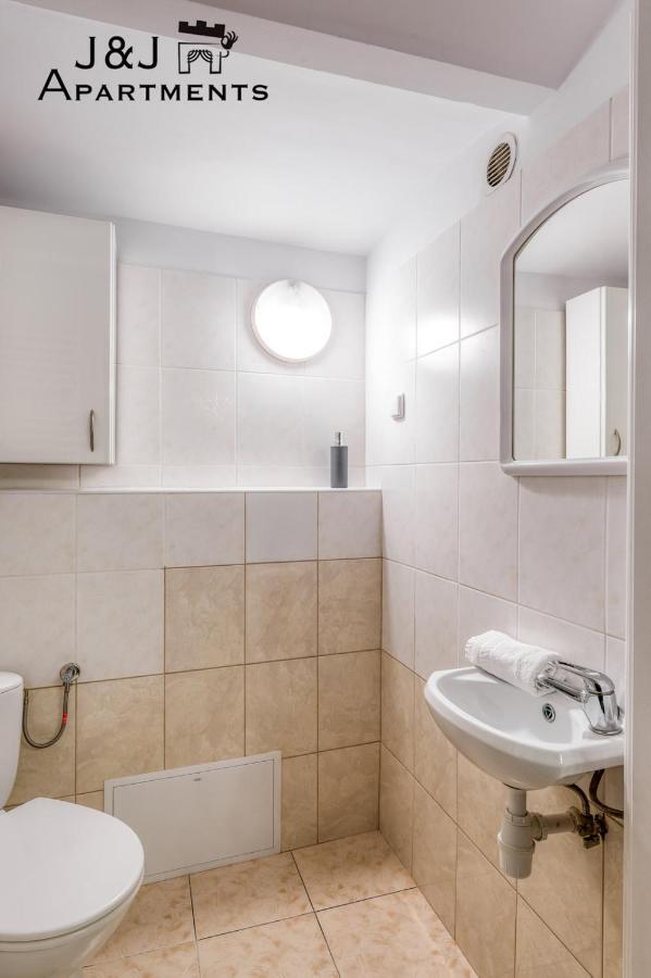 J&j Apartments, łazienna 30 8/2